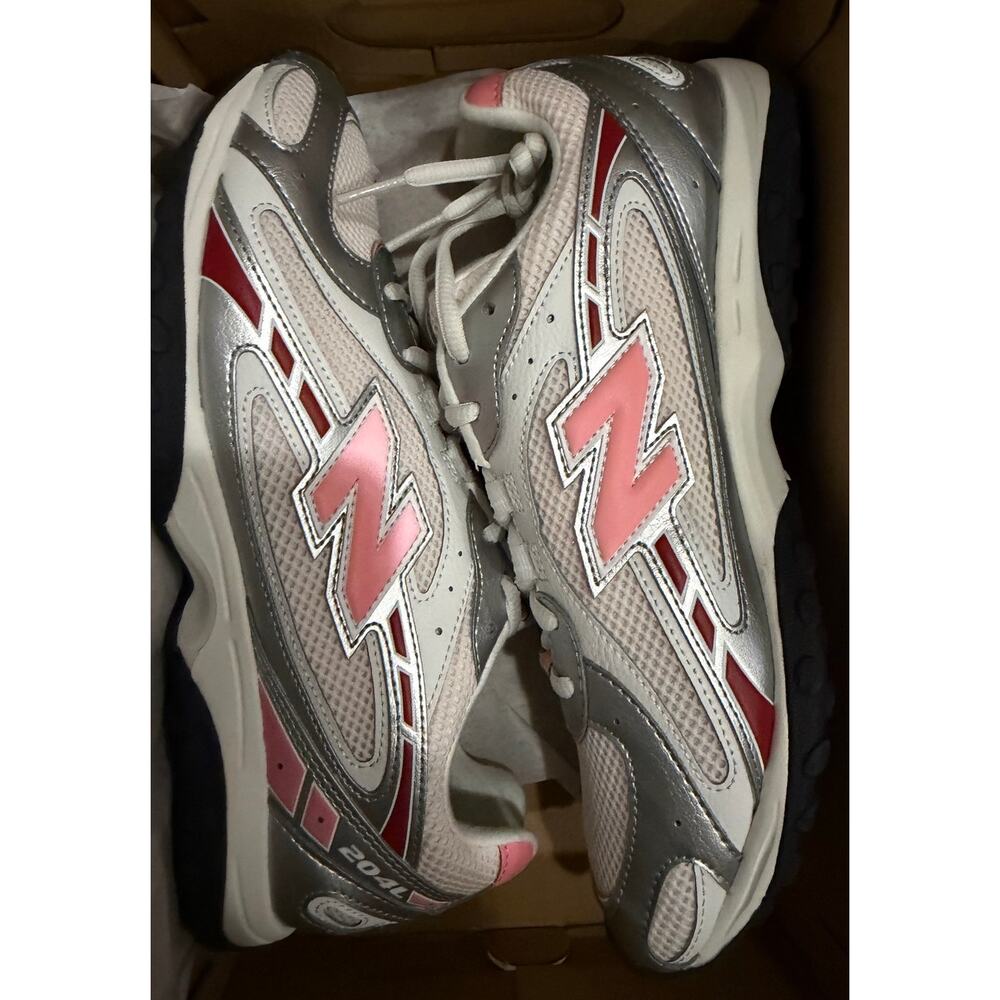 NIB New Balance 204L Sneakers - Women's Size 8.5 - Picture 5 of 9